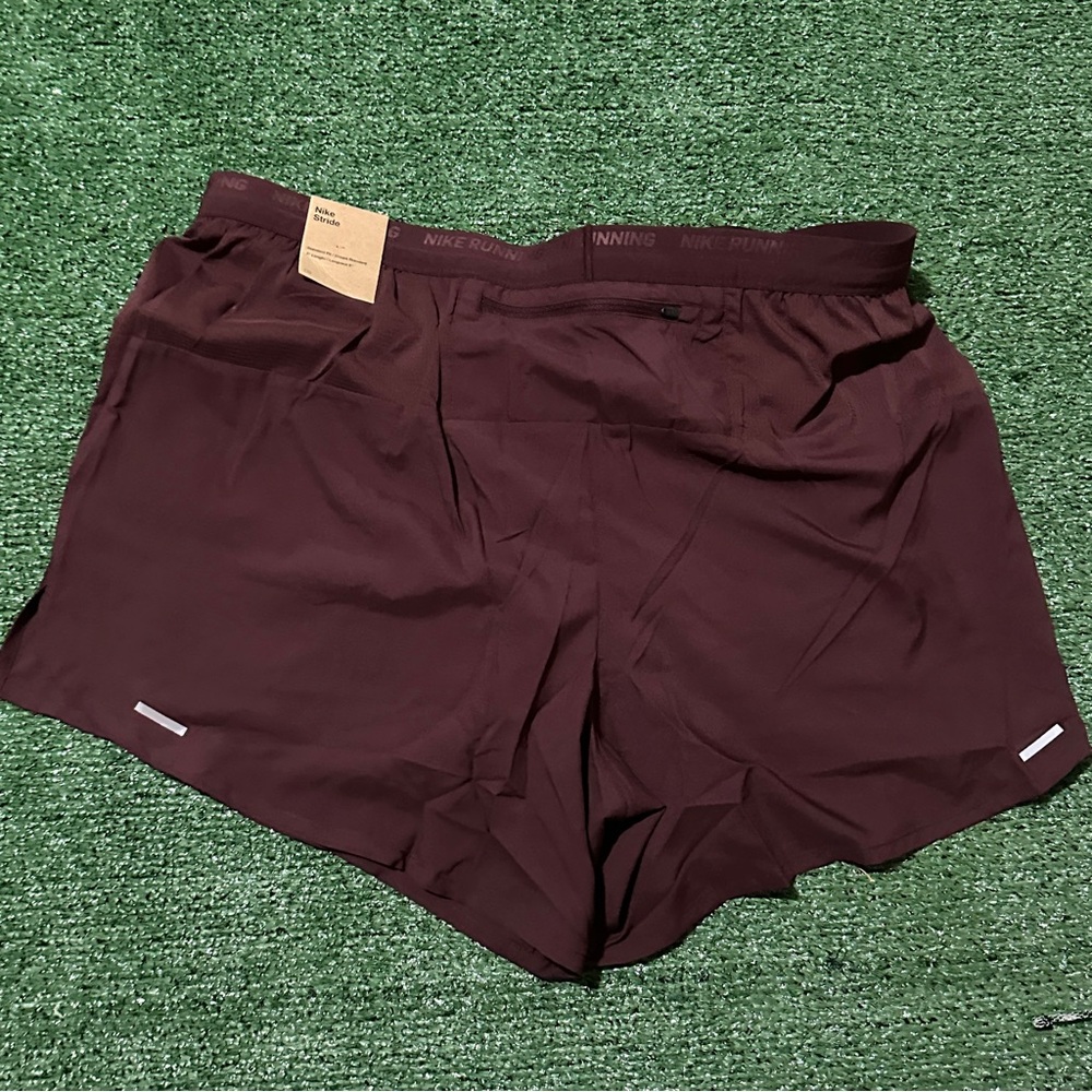 Nike Stride Dri Fit Running Shorts Burgundy Size XL